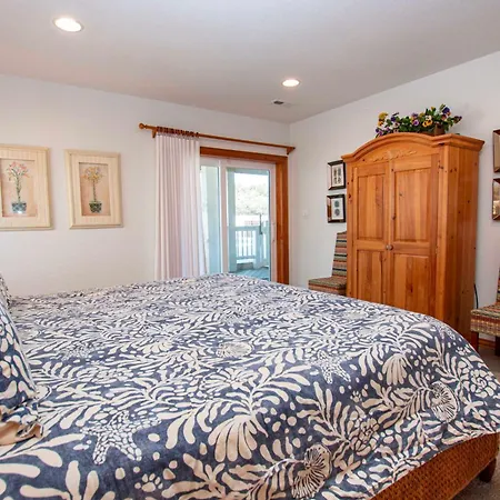 Pi250, Windrift- Oceanfront, Private Pool, Ocean Views, Private Beach Access